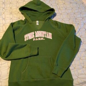 “Stone Mountain” logo sweatshirt